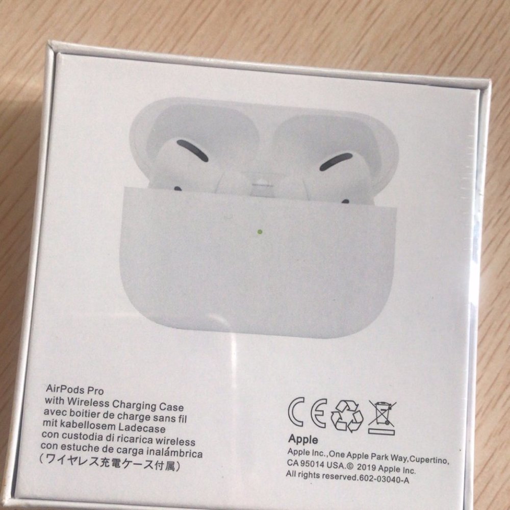 Apple AierPods (2nd generation) - Picture 2 of 12